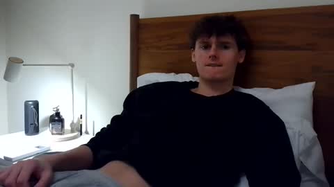 Cam online show from October 29, 2025, 10:00 pm