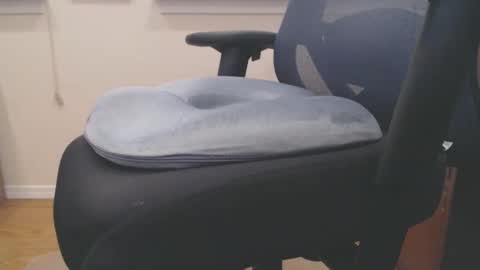 sensual online show from January 20, 2025, 5:37 pm