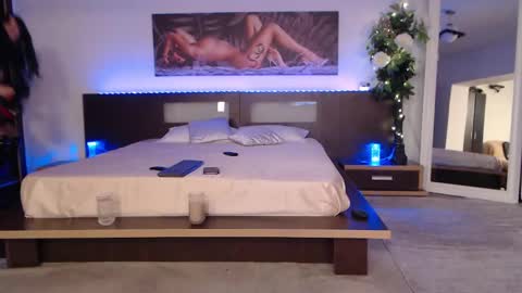 Snapshot of sensualhallie chatting on February 28, 2025, 6:20 pm Hallie online show from February 28, 2025, 6:20 pm