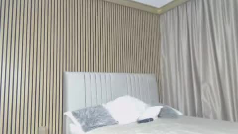 Hallie online show from April 5, 2026, 2:03 pm