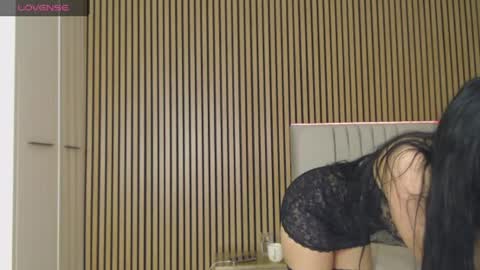 Snapshot of sensualhallie chatting on June 21, 2026, 3:03 pm Hallie online show from June 21, 2026, 3:03 pm