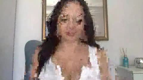 Snapshot of sensuallstella chatting on October 8, 2025, 7:50 am sensuallstella online show from October 8, 2025, 7:50 am