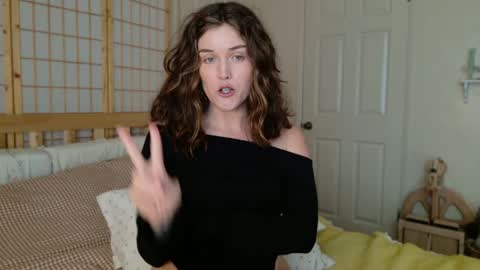 Snapshot of sensually__active chatting on May 15, 2026, 7:54 pm Julia online show from May 15, 2026, 7:54 pm