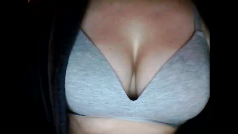 Snapshot of sensualmilena chatting on January 9, 2026, 8:54 pm Sensual Milena online show from January 9, 2026, 8:54 pm