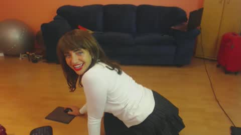 sensualmyra online show from October 15, 2025, 3:01 pm
