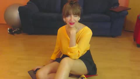 sensualmyra online show from November 20, 2025, 1:00 pm