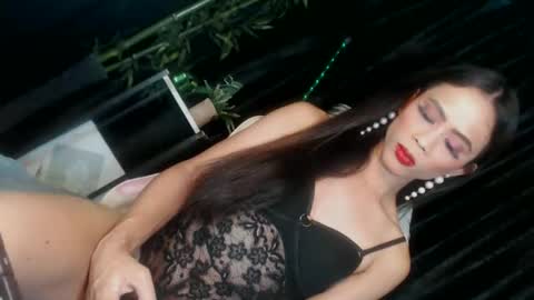 senyora_evangelista online show from April 16, 2026, 6:25 am