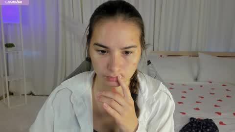 Seraphine online show from October 6, 2025, 2:20 am