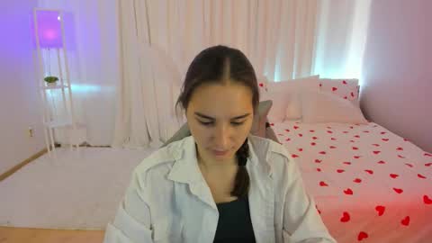 Seraphine online show from October 19, 2025, 4:46 am