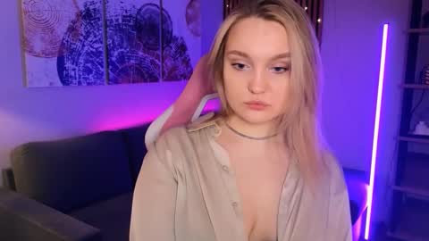 Snapshot of serena_johnsons chatting on March 9, 2026, 8:29 am Serena online show from March 9, 2026, 8:29 am