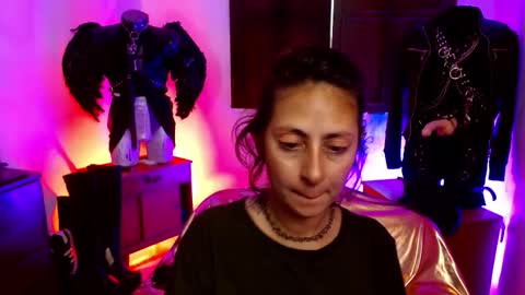 Serena Xyz online show from September 17, 2025, 7:15 pm