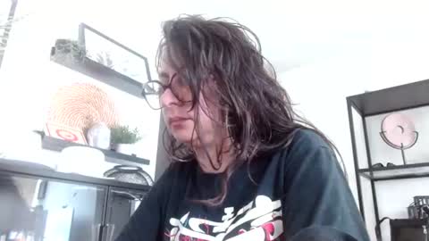 Snapshot of serena_xyz chatting on July 4, 2026, 3:51 pm Serena Xyz online show from July 4, 2026, 3:51 pm