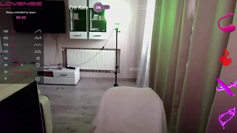 serenamilss online show from February 21, 2025, 7:23 am