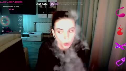 serenamilss online show from November 19, 2025, 7:03 pm