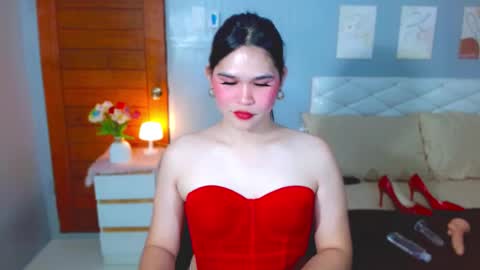 serenastra online show from March 4, 2026, 10:54 am