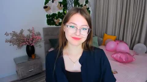 Ophelia online show from February 28, 2025, 3:59 pm