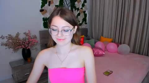 Ophelia online show from March 2, 2025, 4:17 am