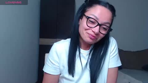 SereneSophi online show from March 13, 2026, 3:24 am