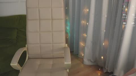 Hey Guys and Girls non-binary personalities  Im Sereta online show from December 19, 2024, 4:46 pm