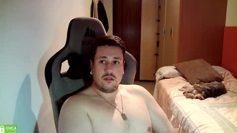 Snapshot of sergio95n chatting on October 12, 2025, 8:19 pm Pollos online show from October 12, 2025, 8:19 pm