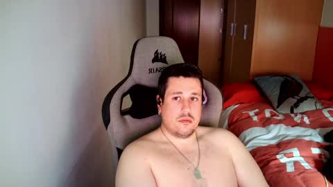 Snapshot of sergio95n chatting on April 13, 2026, 3:28 pm Pollos online show from April 13, 2026, 3:28 pm
