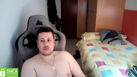 Snapshot of sergio95n chatting on May 1, 2026, 12:43 pm Pollos online show from May 1, 2026, 12:43 pm