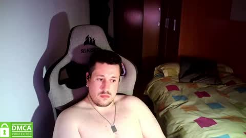Snapshot of sergio95n chatting on May 8, 2026, 11:43 pm Pollos online show from May 8, 2026, 11:43 pm