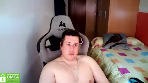 Snapshot of sergio95n chatting on May 11, 2026, 3:29 pm Pollos online show from May 11, 2026, 3:29 pm