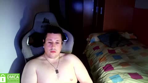 Snapshot of sergio95n chatting on May 14, 2026, 9:43 pm Pollos online show from May 14, 2026, 9:43 pm