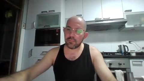 Snapshot of sergioruzafa80 chatting on February 11, 2025, 6:08 am Sergio Russafa online show from February 11, 2025, 6:08 am