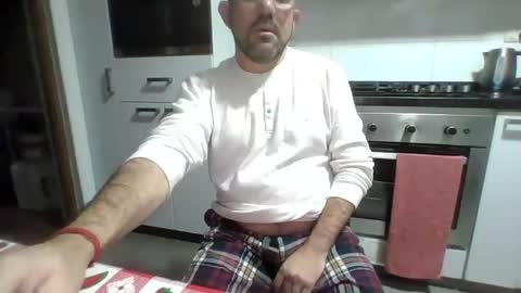 Snapshot of sergioruzafa80 chatting on October 13, 2025, 2:44 am Sergio Russafa online show from October 13, 2025, 2:44 am