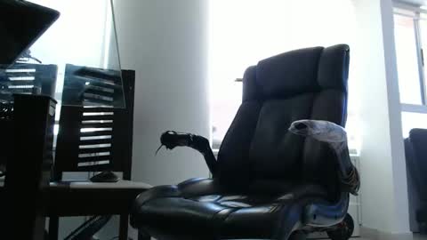 hetero serio discreto online show from March 19, 2026, 5:50 pm