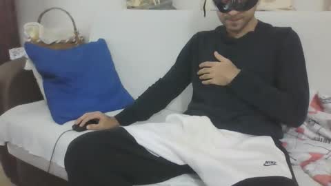 sero98313230 online show from October 14, 2025, 12:50 pm