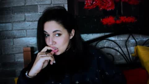 VIOLA online show from February 23, 2025, 3:29 pm