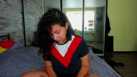 VIOLA online show from July 18, 2026, 4:49 am
