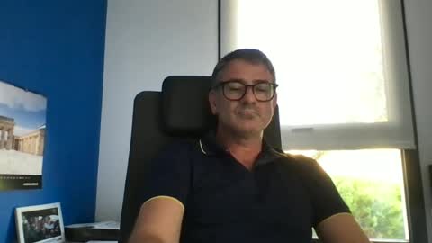 sesamechris92 online show from July 6, 2026, 4:20 pm