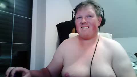 Snapshot of setcuna chatting on May 19, 2026, 8:37 pm setcuna online show from May 19, 2026, 8:37 pm