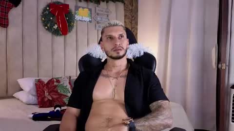 HEY IM SETH online show from January 1, 2025, 4:18 am