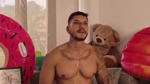 Snapshot of seth_vega_ chatting on June 19, 2026, 2:54 pm HEY IM SETH online show from June 19, 2026, 2:54 pm