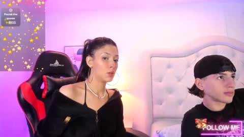 Snapshot of sett_and_gwen chatting on December 30, 2024, 4:09 am sett_and_gwen online show from December 30, 2024, 4:09 am