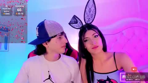 Snapshot of sett_and_gwen chatting on February 24, 2025, 5:22 am sett_and_gwen online show from February 24, 2025, 5:22 am