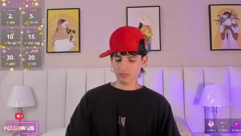 sett_and_gwen online show from April 14, 2026, 5:35 am