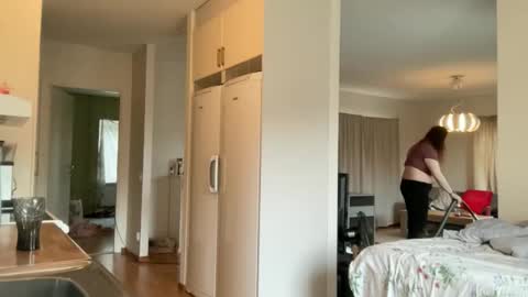 sex6mmm online show from September 19, 2025, 1:56 pm