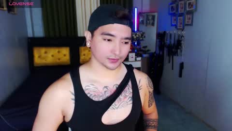 AXEL online show from November 28, 2025, 2:47 am