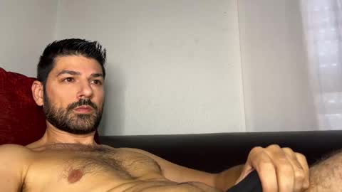 Lucenzo  online show from November 3, 2025, 2:07 pm