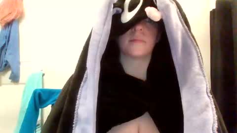 Snapshot of sexislitpuss69 chatting on February 17, 2025, 9:08 pm sexislitpuss69 online show from February 17, 2025, 9:08 pm