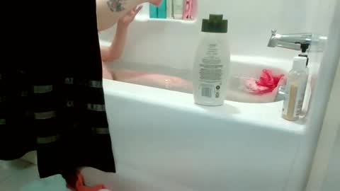 Snapshot of sexislitpuss69 chatting on February 23, 2025, 11:36 pm sexislitpuss69 online show from February 23, 2025, 11:36 pm