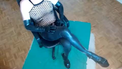 Christina Stacy online show from April 11, 2026, 9:46 am