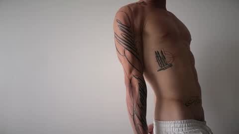 Snapshot of sexninjaboy_ chatting on May 17, 2026, 9:06 am Jace online show from May 17, 2026, 9:06 am