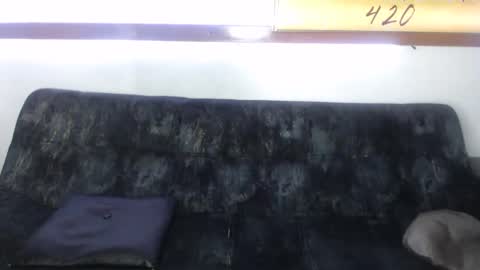 Snapshot of sexquarantine_2020 chatting on February 8, 2025, 8:21 pm KhidaMilo online show from February 8, 2025, 8:21 pm